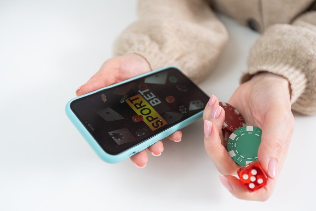 Using SMS to Bring Back Inactive Players to Online Gaming in the ...
